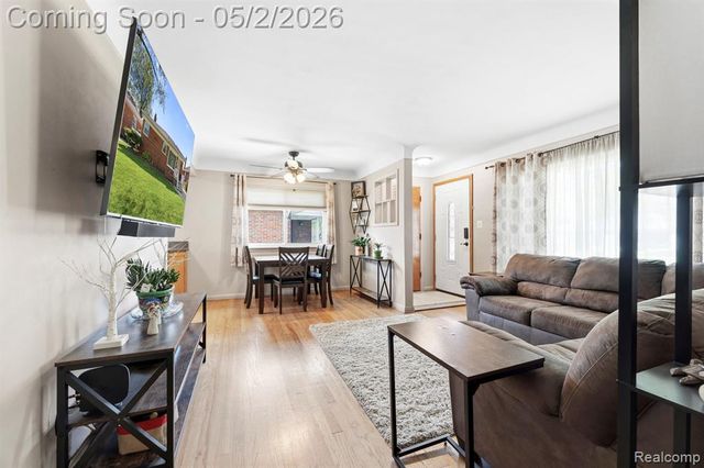 3320 Edsel Street, Trenton, MI 48183