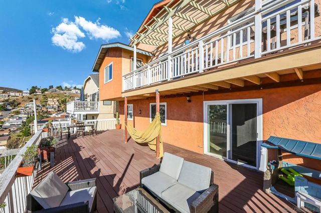 1022 La Mesa Ave, Spring Valley, CA 91977