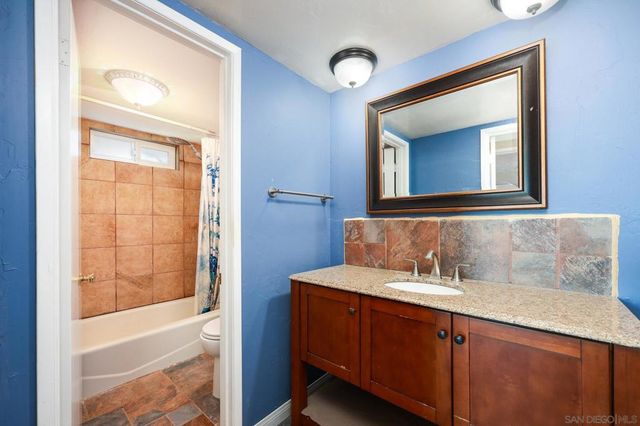 1022 La Mesa Ave, Spring Valley, CA 91977