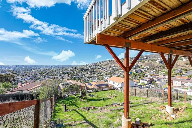 1022 La Mesa Ave, Spring Valley, CA 91977