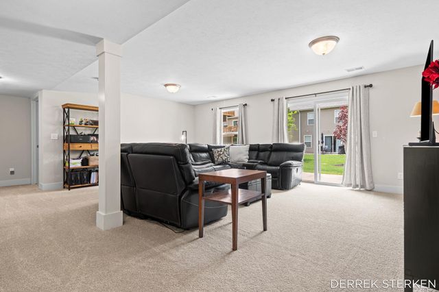 2983 Raspberry Lane, Holland, MI 49424