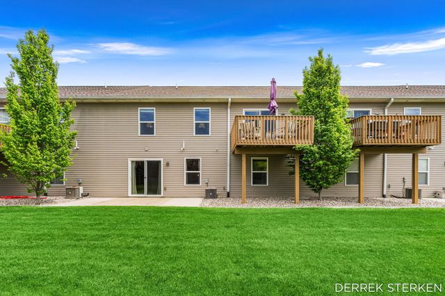 2983 Raspberry Lane, Holland, MI 49424