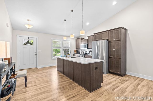 2983 Raspberry Lane, Holland, MI 49424