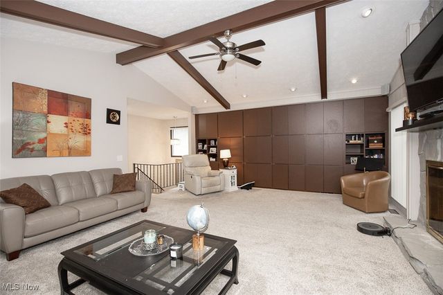 17813 Suncliff Place, Strongsville, OH 44136