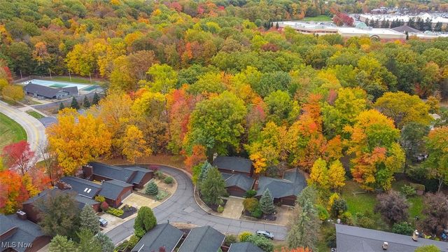 17813 Suncliff Place, Strongsville, OH 44136