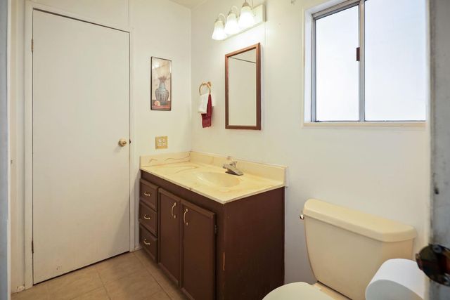 7080 Gwin St, Valley Springs, CA 95252