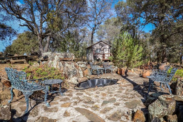 7080 Gwin St, Valley Springs, CA 95252