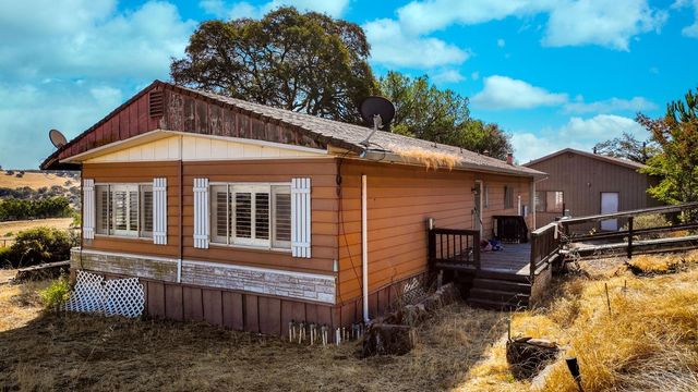 7080 Gwin St, Valley Springs, CA 95252