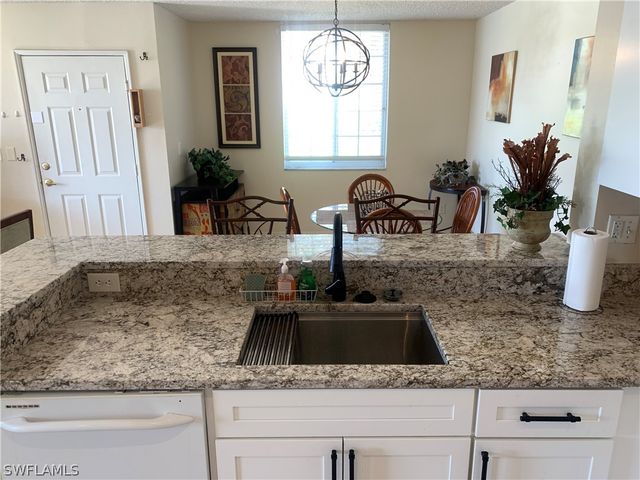 1275 Wildwood Lakes BLVD 2-108, Naples, FL 34104