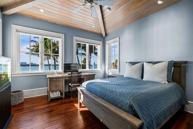 3440 GULFMEAD DRIVE, Sarasota, FL 34242