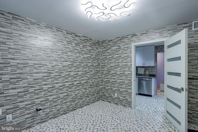 7 WILLIAM PACA BLDG, Turnersville, NJ 08012