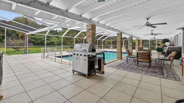 11651 SW 64th Avenue, Pinecrest, FL 33156