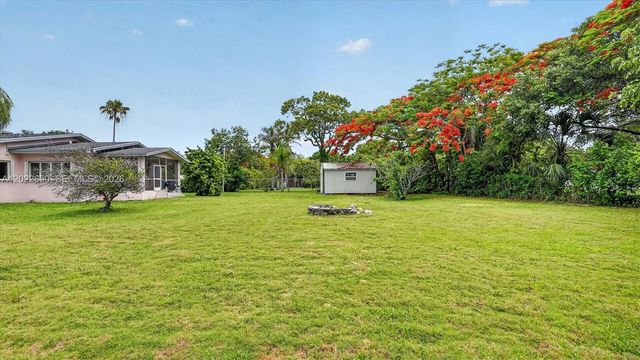 11651 SW 64th Avenue, Pinecrest, FL 33156