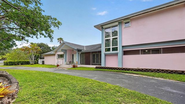 11651 SW 64th Avenue, Pinecrest, FL 33156
