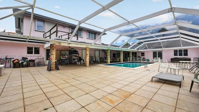 11651 SW 64th Avenue, Pinecrest, FL 33156