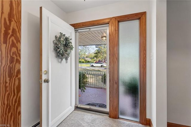 301 Pond DR, Suffolk, VA 23434