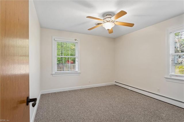 301 Pond DR, Suffolk, VA 23434