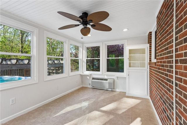 301 Pond DR, Suffolk, VA 23434