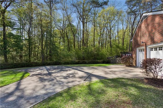 301 Pond DR, Suffolk, VA 23434