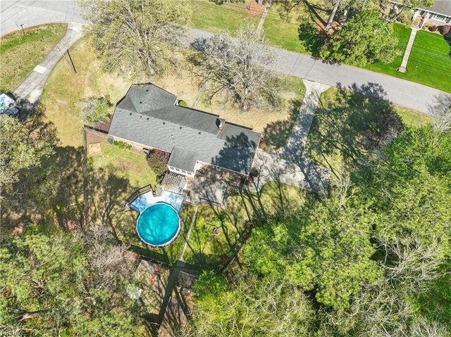 301 Pond DR, Suffolk, VA 23434