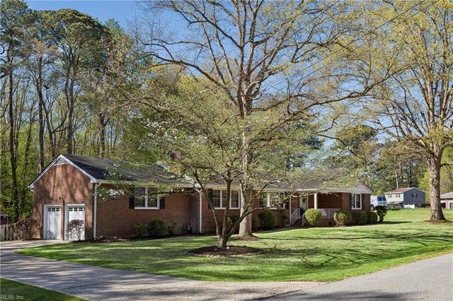 301 Pond DR, Suffolk, VA 23434