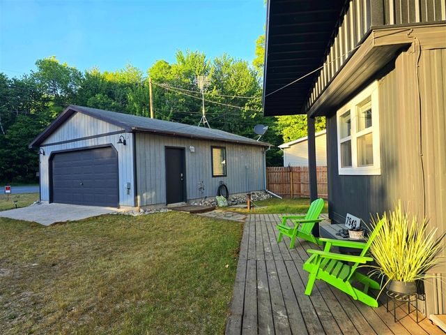 7949 W Fox Road, Mears, MI 49436