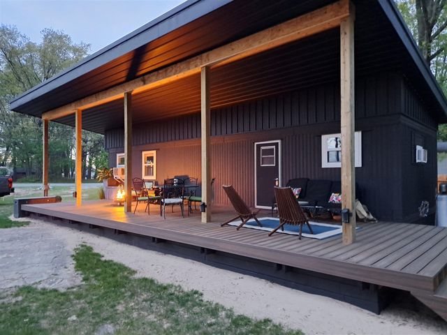 7949 W Fox Road, Mears, MI 49436