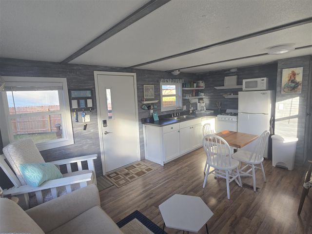 7949 W Fox Road, Mears, MI 49436