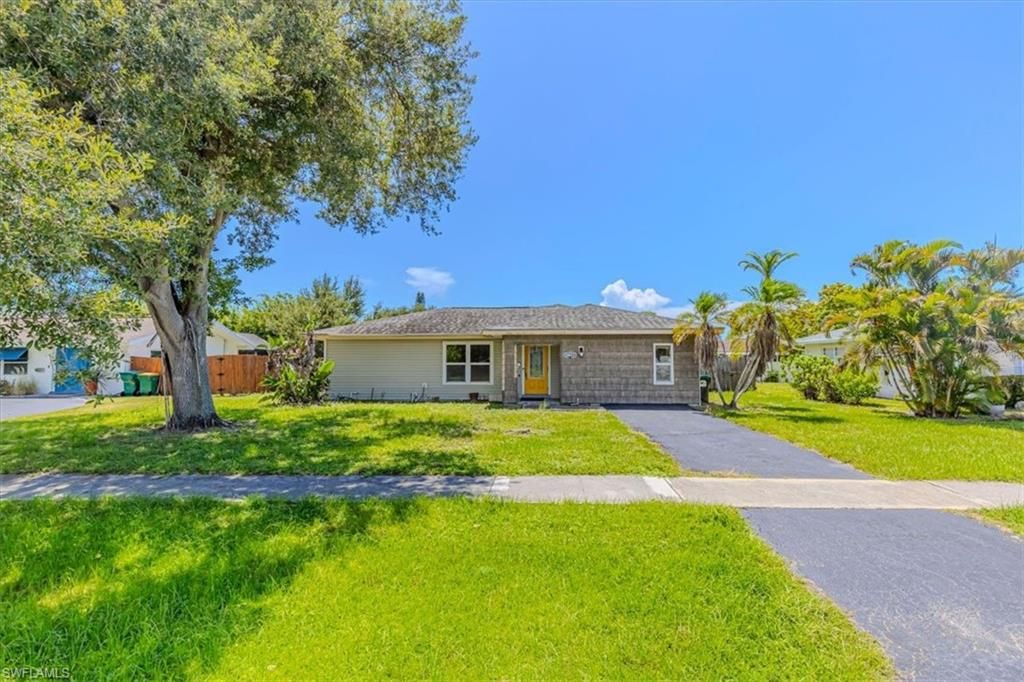 3423 Corana WAY, NAPLES, FL 34105 — exterior