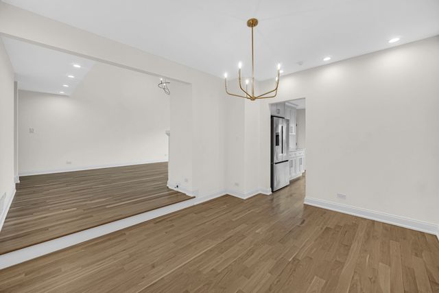 19W278 Governors Trail, Oak Brook, IL 60523
