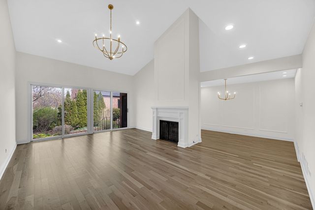 19W278 Governors Trail, Oak Brook, IL 60523