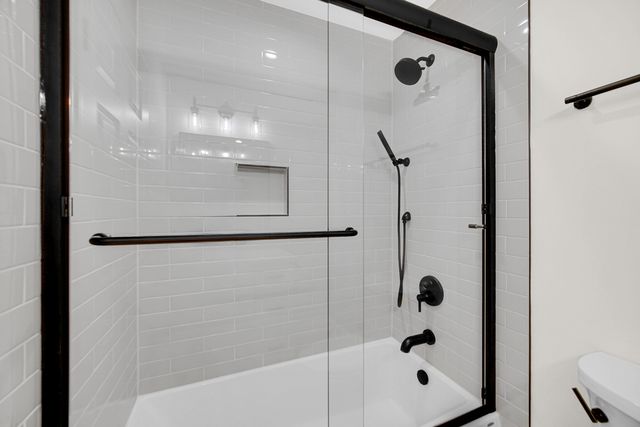 19W278 Governors Trail, Oak Brook, IL 60523