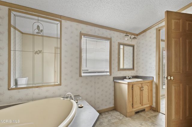 4600 Blue Rock Court, Toledo, OH 43615