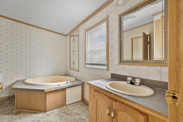 4600 Blue Rock Court, Toledo, OH 43615