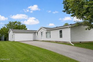 4600 Blue Rock Court, Toledo, OH 43615