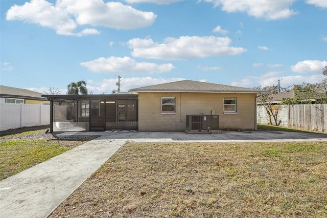 1809 W CRAWFORD STREET, Tampa, FL 33604