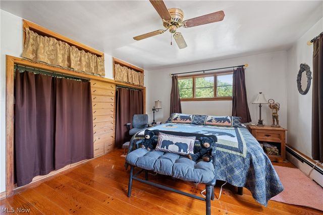 988 E Turkeyfoot Lake Road, Akron, OH 44312