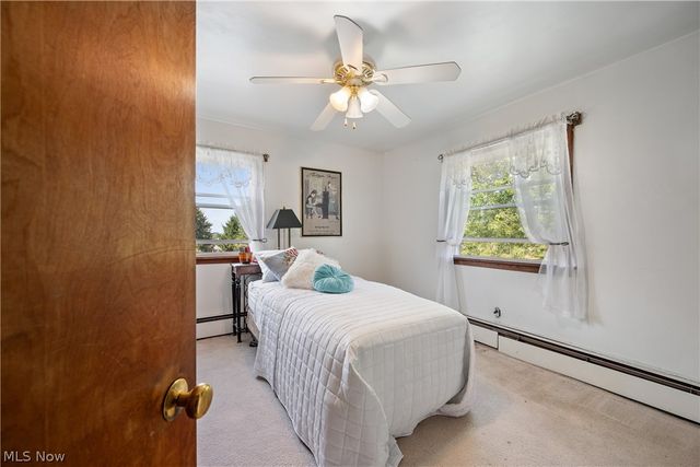 988 E Turkeyfoot Lake Road, Akron, OH 44312
