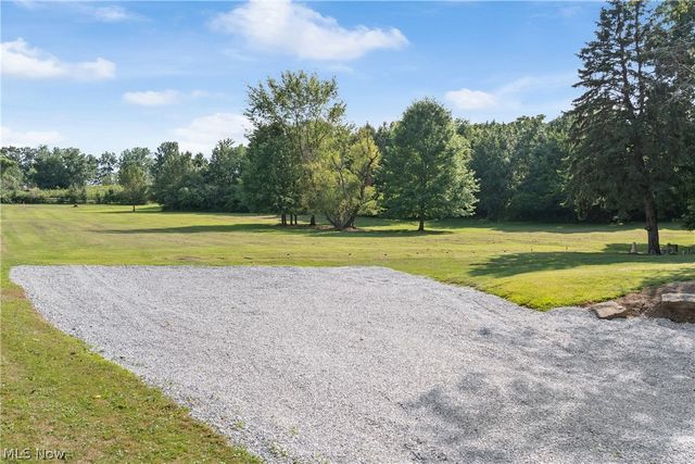 988 E Turkeyfoot Lake Road, Akron, OH 44312
