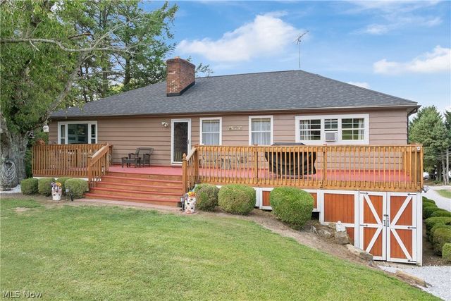 988 E Turkeyfoot Lake Road, Akron, OH 44312
