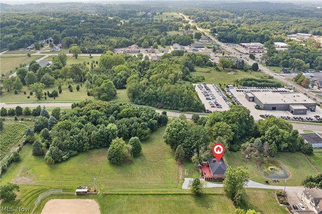 988 E Turkeyfoot Lake Road, Akron, OH 44312