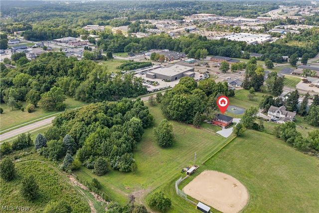 988 E Turkeyfoot Lake Road, Akron, OH 44312