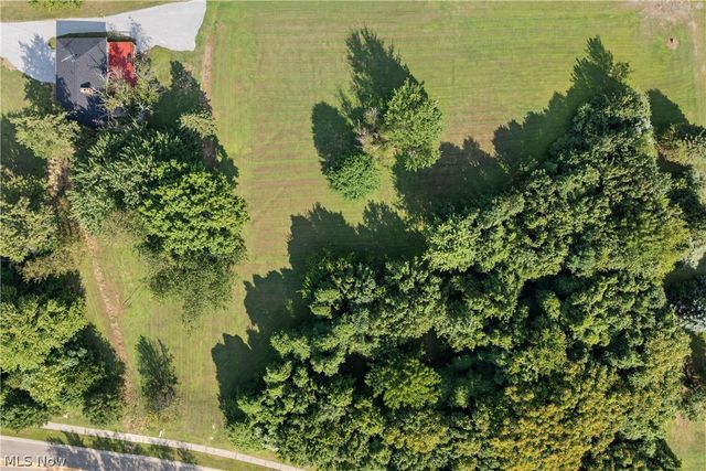 988 E Turkeyfoot Lake Road, Akron, OH 44312