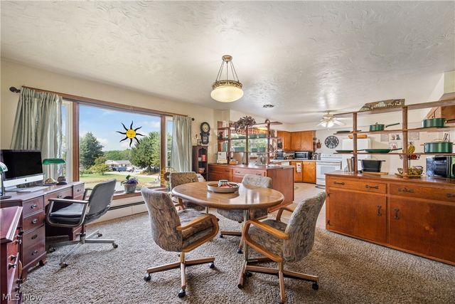 988 E Turkeyfoot Lake Road, Akron, OH 44312