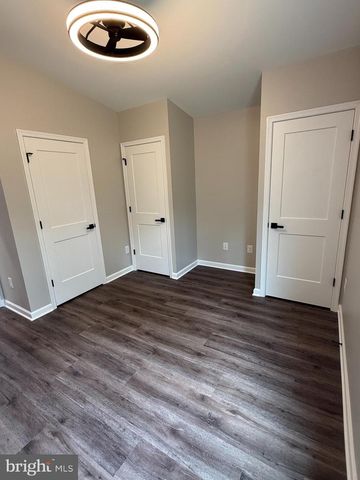 1040 POSSUM HOLLOW TRL, Gerrardstown, WV 25420