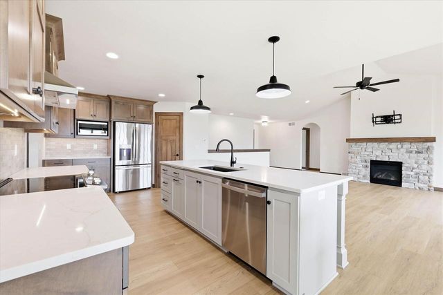 8372 ST NORBERT DRIVE, Neenah, WI 54956