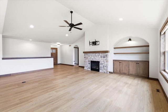 8372 ST NORBERT DRIVE, Neenah, WI 54956