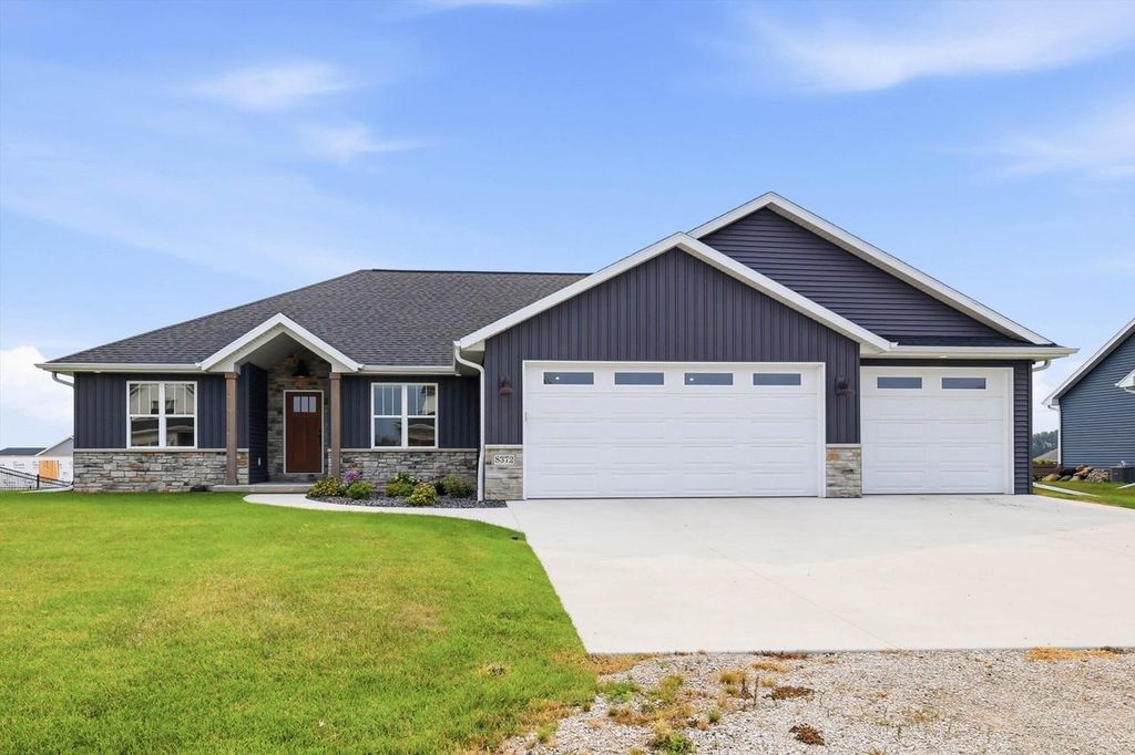 8372 ST NORBERT DRIVE, Neenah, WI 54956