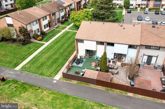 106 DANBURY CT, Hightstown, NJ 08520