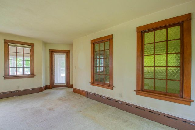800 W Main STREET, Watertown, WI 53094